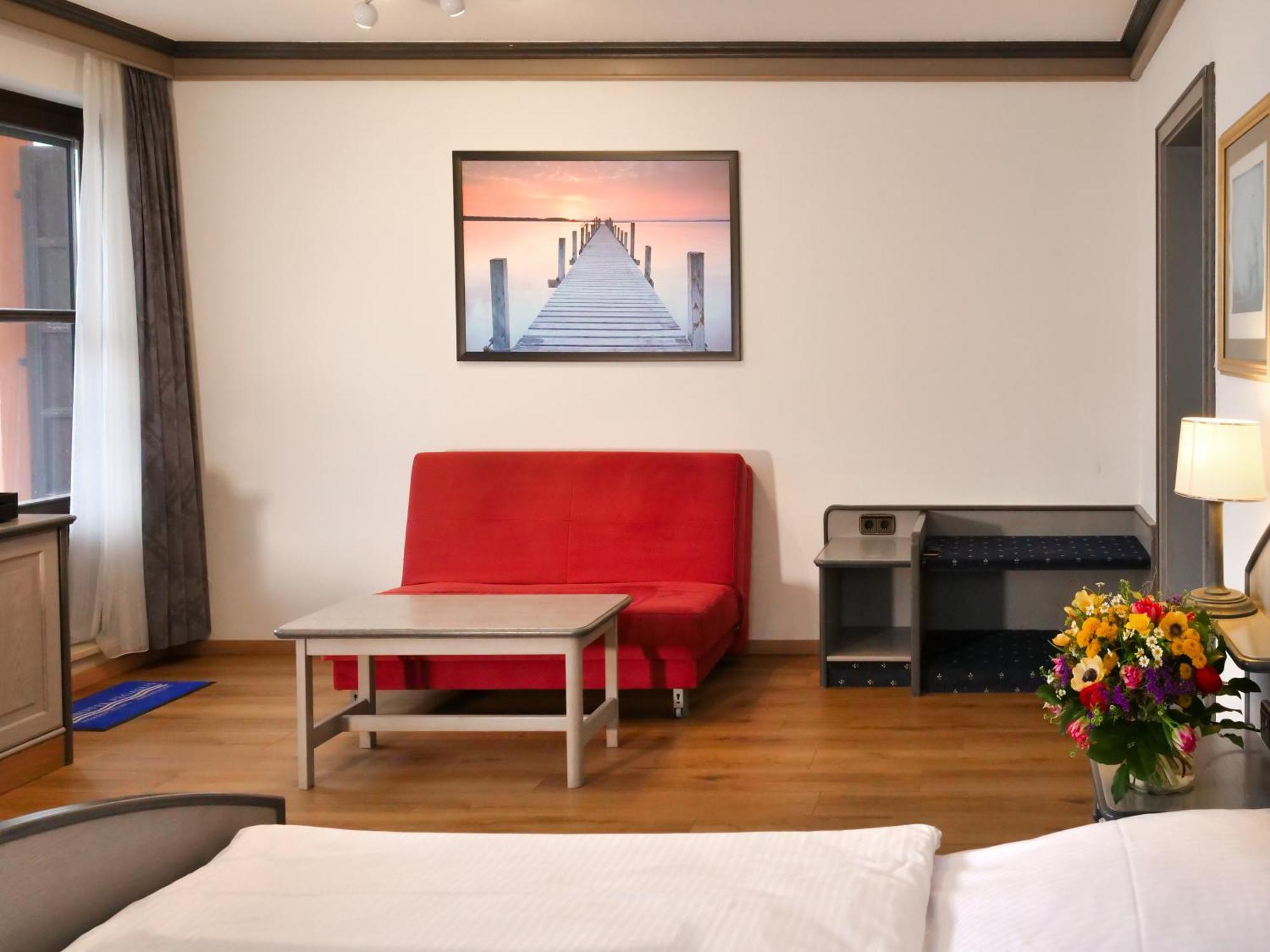 Seehotel Pegasus ヘルシング・アム・アンマーゼー エクステリア 写真